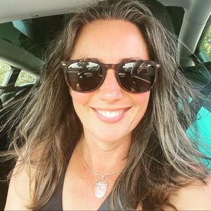 Meet your Posher, Carla